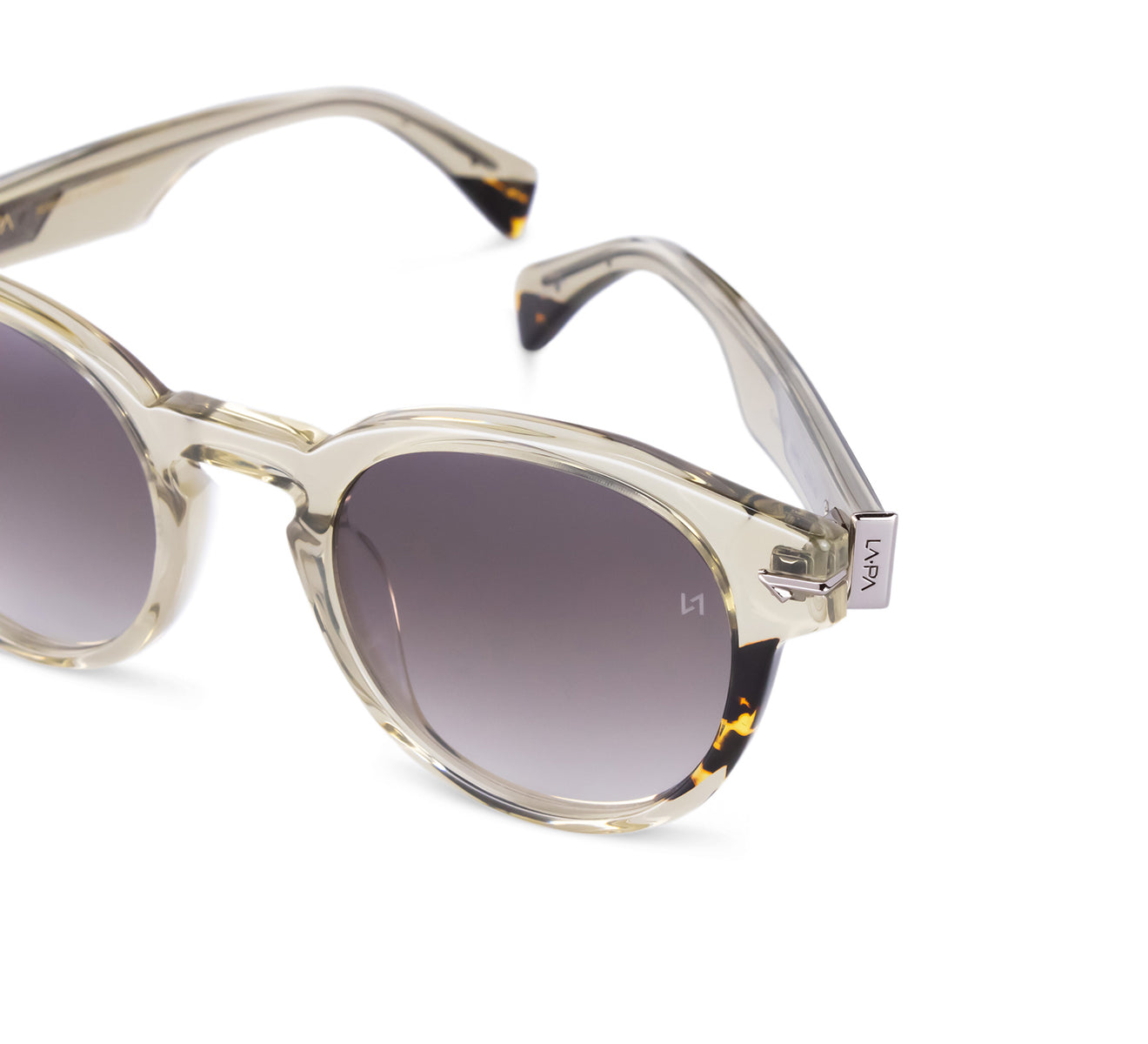 Round Sunglass with Gradient Lenses with UV Protection