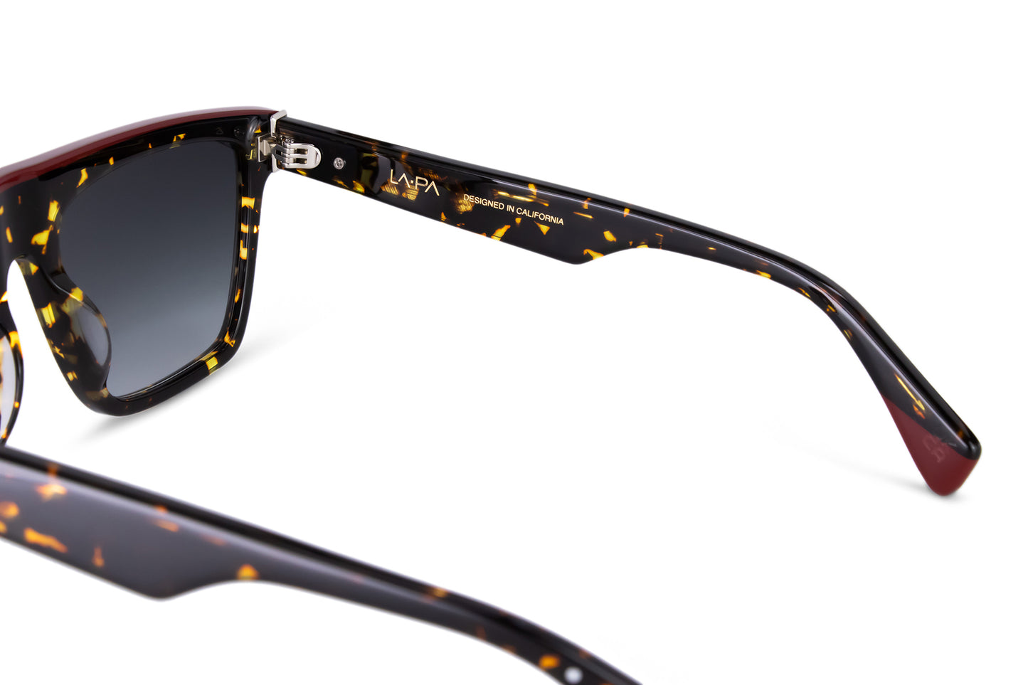High Quality Hinge on Square Acetate Sunglass