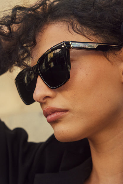 Laurel Square Polarized Sunglass