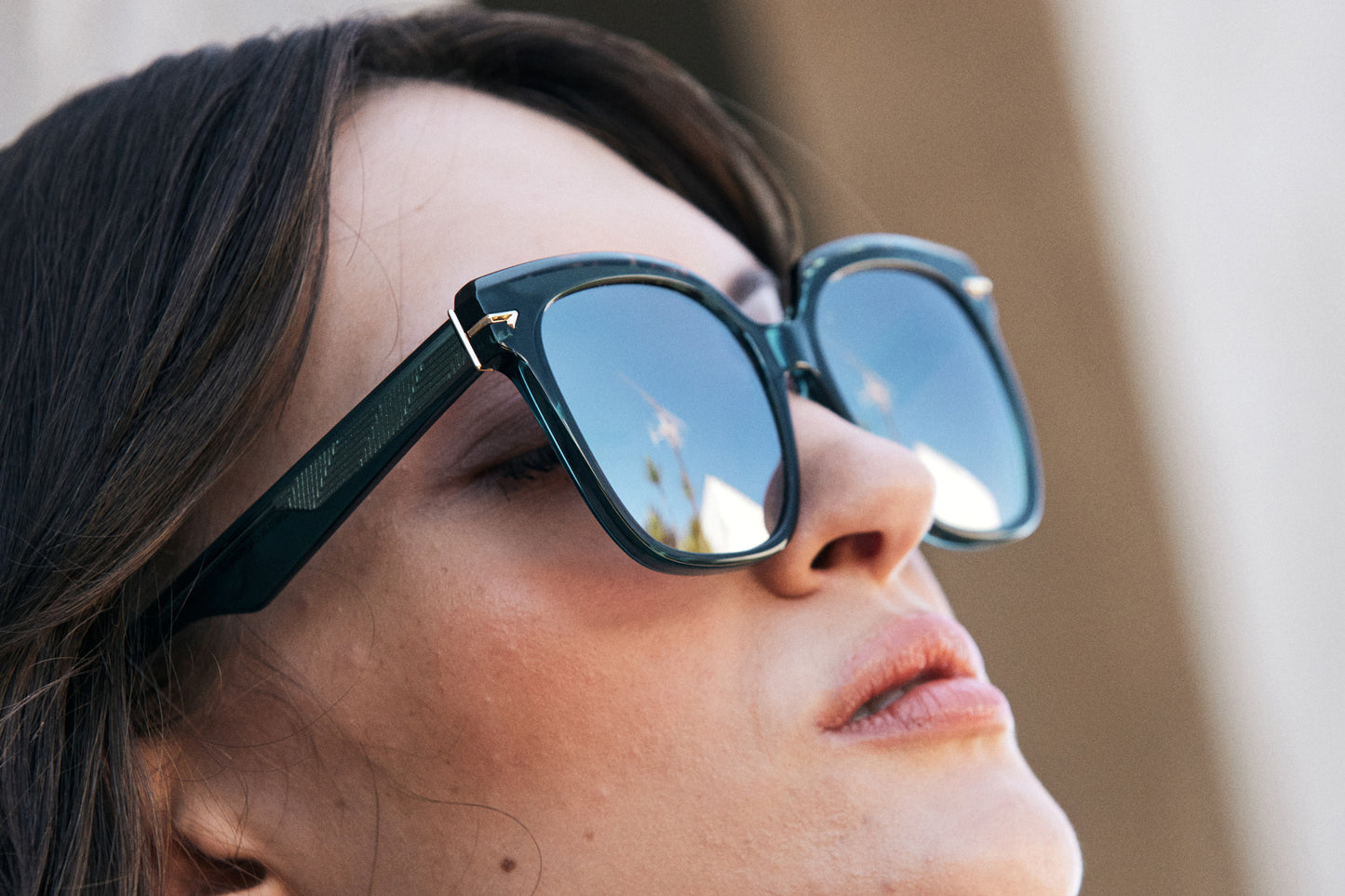 Women wearing Acetate Sunglass with UV Protection
