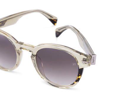 Round Sunglass with Gradient Lenses with UV Protection